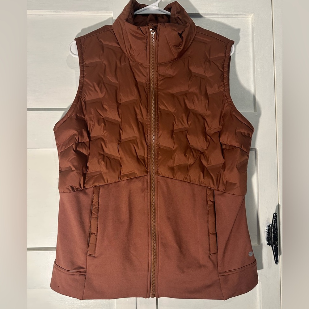 CALIA by Carrie Underwood Women's Brown Quilted Vest